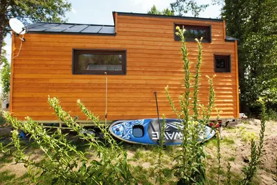 Image de Tiny Home 'Ernesto' avec jardin privé, Wi-Fi et climatisation