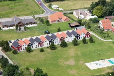 Image de Ho Holiday Center
