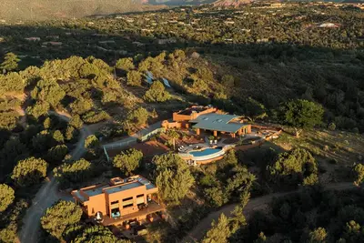 Image de Red Rock Retreat: Main Home+Studio+Villa Sleeps10
