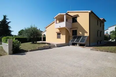 Image de Apartment in Villa Irena with large terrace in Poreč