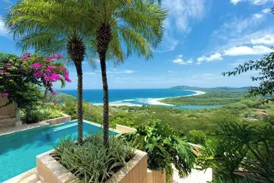 Image de Elegant 4 bedroom home with spectacular views