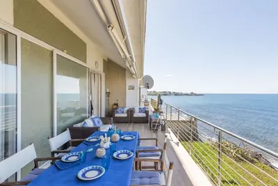 Image de Agréable appartement pour 7 personnes avec Wifi, Tv, terrasse, animaux admis et parking