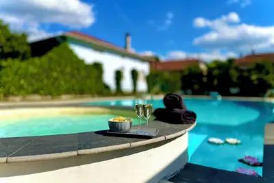 Image de Apartment in villa with exclusive access to pool, whirlpool and jacuzzi