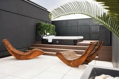 Image de Luxurious apartment with Jacuzzi Hideout • Warsaw Terrace • Free Parking & Wifi