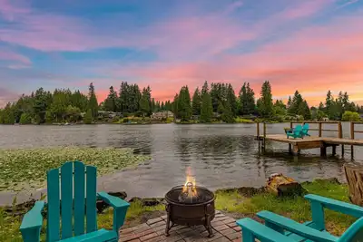 Image de Peaceful 4b2. 5b Lake Home | Kayaks, Dock & Patio