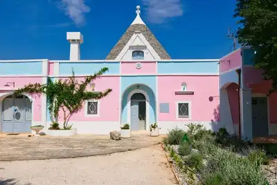 Image de Masseria Trullo Sovrano: trulli, authentic charm, pool and flavors.