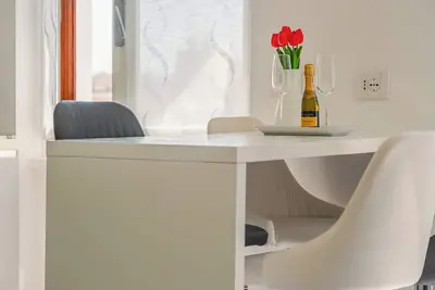 Image de Pietra & Lago - Une Chambre Appartement, Couchages 4