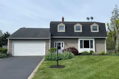 Image de Charming 4-bedroom house with WiFi and Ac in welcoming Princeton