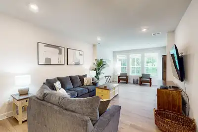 Image de The Peninsula spacious condo w/community pool, hot tub, tennis courts