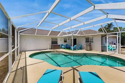 Image de Centrally located and dog friendly with heated pool, Wifi, pool table and Wd