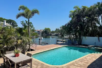 Image de Waterfront 3/2 Pool home on Davis Islands