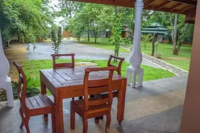 Image de Villa with Garden View 2