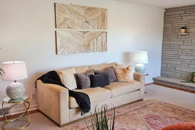 Image de Spacious 5-bedroom house in Seattle with Air Conditioning, Wi-Fi, View & Laundry