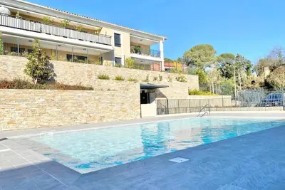 Image de Bel appartement pour 5 avec piscine