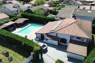 Image de villa avec piscine véranda ouverte 40m2 5minutes centre ville 5km de la mer