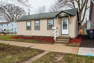 Image de Charming 1-bedroom cottage close to the downtown La Crosse area!