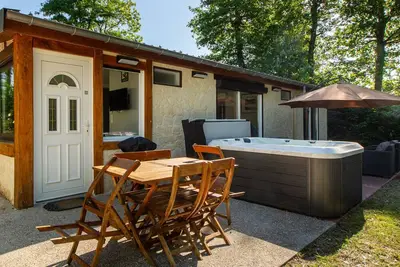 Image de La Salamandre - maison avec jacuzzi