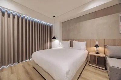 Image de Quadrato | Laureles Studio, w/Ac, Balcony,  Wifi