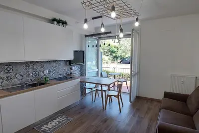 Barbara's house close the lakes