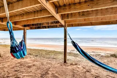 Image de Oceanfront, WiFi, Pets Allowed, Hammocks, Family Gatherings