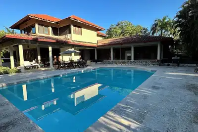 Image de Spacious 6-bedroom house in charming Casa De Capo