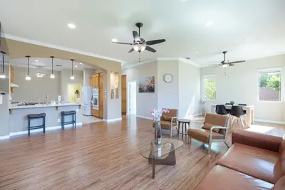 Image de Cozy 3br House: Family Friendly, Lovely Backyard, Fast WiFi, Free Parking