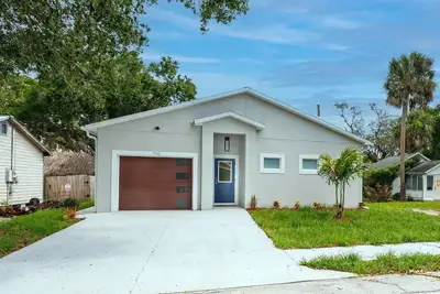 Image de Brand New Artsy Vibe in Eau Gallie Art District, WiFi, Ac, Gazebo