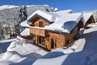 Image de Chalet \"Friwi\" avec vue sur les montagnes, terrasse privée et Wi-Fi