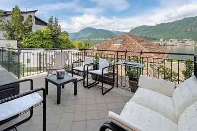 Image de Maison de vacances 'Lago Vicky' avec vue sur lac, terrasse privée et Wi-Fi