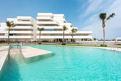 Image de Appartement 'Horus Beach Paradise' avec vue sur la mer, Wi-Fi et climatisation