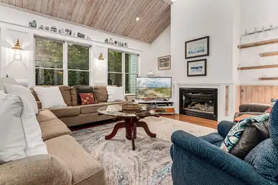 Image de Marsh View home in the heart of Bald Head Island in Palmetto Cove