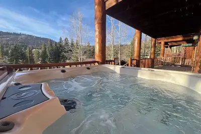 Image de Hot Tub+Fire pit under the stars at Panguitch Lake