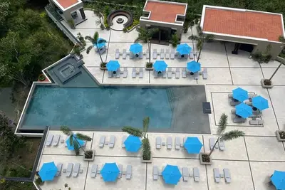 Image de New Modern High Floor 2 Br Marina Condo With Ocean View And Golf