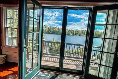 Image de ☀️L•A•K•A•T•I•O•N⚓️ -Waterfront -Ac- Dock- Sunset Views🌅- Lakes Region Nh ⛰️