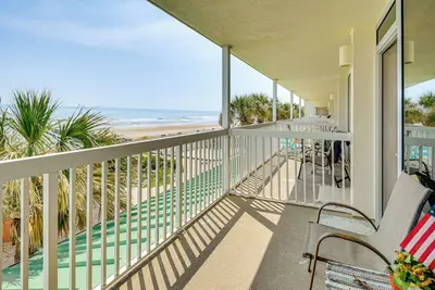 Image de Walk to Daytona Beach: Resort Condo w/ Balcony