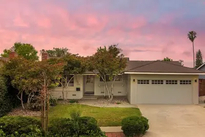 Image de Modern Slo Home + Quiet Backyard with Bbq, near Downtown and Parks