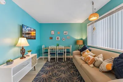 Image de 320 E Baker Ave, Unit 19