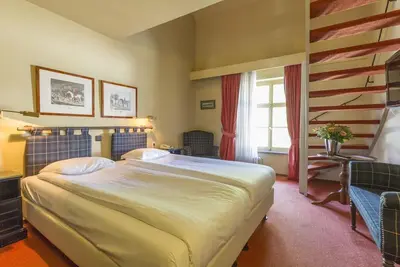 Image de Luxurious Historic Farmhouse Getaway | Free Parking Near Kasteel Hoensbroek