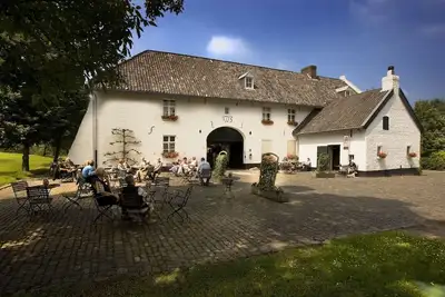 Image de Serene Castle Hideaway | Outdoor Dining & Free Parking | Near GaiaZOO