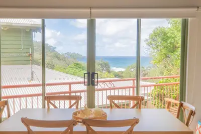 Image de Sea'Batical - Beachside Bliss – 2 Bedroom Apartment Just 50m from Main Beach