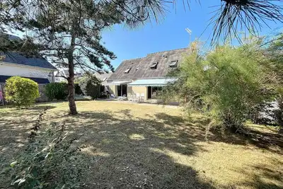 Image de Villa spacieuse 6 pièces - 9 pers - À 50m de la plage