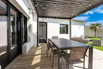 Image de Maison moderne avec jardin clos pour 4 pers.