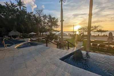 Image de Spacious Condo in Luxurious Mediterranean- Style Resort Community with Beach Clu