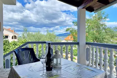 Image de Apartment Horvat - 210 m from the sea, terrace, sea view, first floor, Bbq, free parking