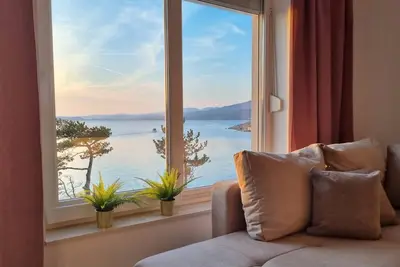 Image de Luxury Apartments Punta Silo - 30 m from the sea, sea view, swimming pool, outdoor shower, Smart Tv, laundry room, private parking