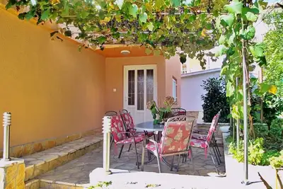 Image de Apartment Nidisa - 90 m from sea, town center, private parking, terrace, balcony