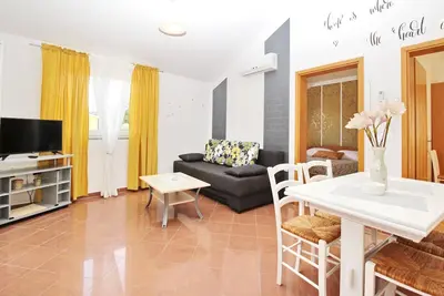 Image de Apartment Brnic Nar. brdo - with Balcony, 350m from the Beach