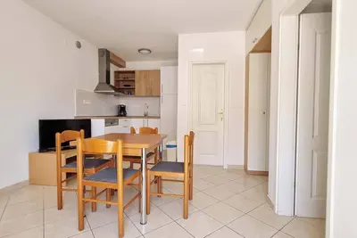 Image de Apartment Lovincic No. 1 - with Terrace, 200 m from the Beach