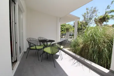 Image de Apartment complex Villas Corinthia 18 - 100m from the Beach, with Terrace, surrounded by Greenery