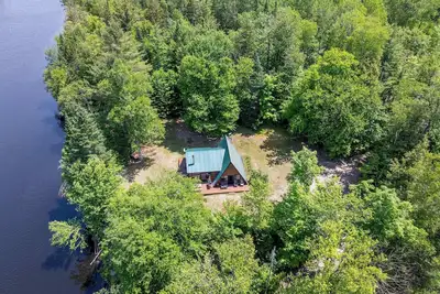 Image de Le Chalet Edgau | Spa et Détente au bord de l'eau